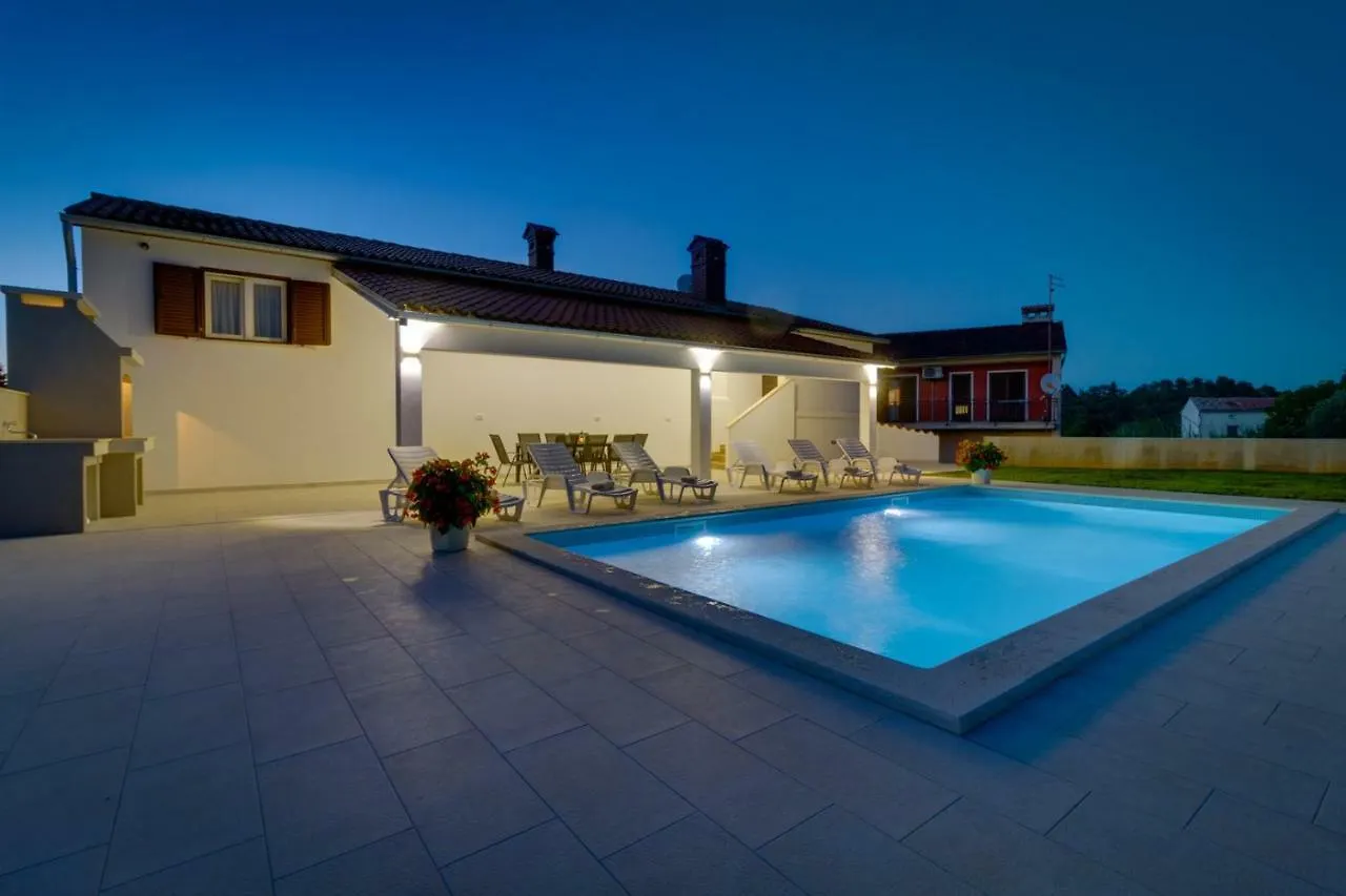 Lovely Villa Piljan With A Private Swimming Pool Bokordići Croacia